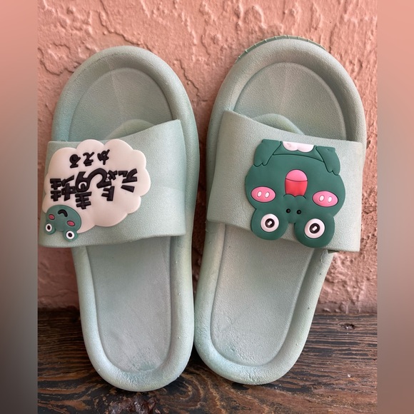 NWT frog Flip flop little Kids Size 1.5(8’inch) anti-slip confortable Beach. - Picture 3 of 17